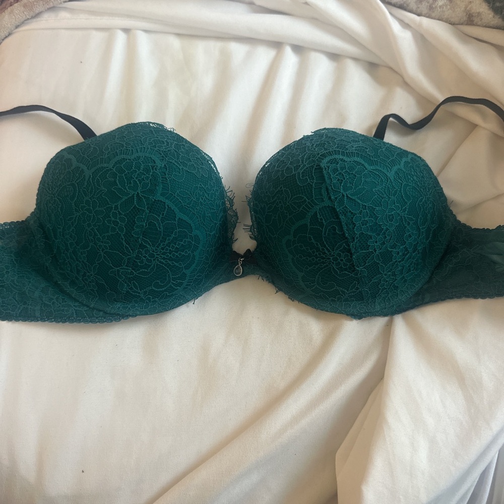 Victoria Secret Push Up Lace Underwire Bra in Teal